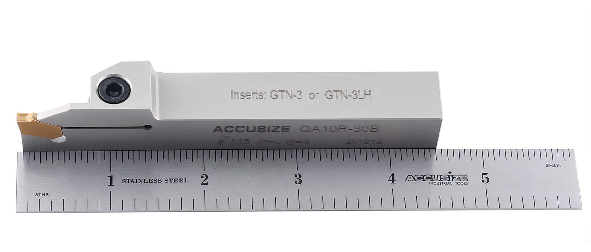 Porte-rainurage et coupure indexable robuste à droite, avec inserts en carbure GTN