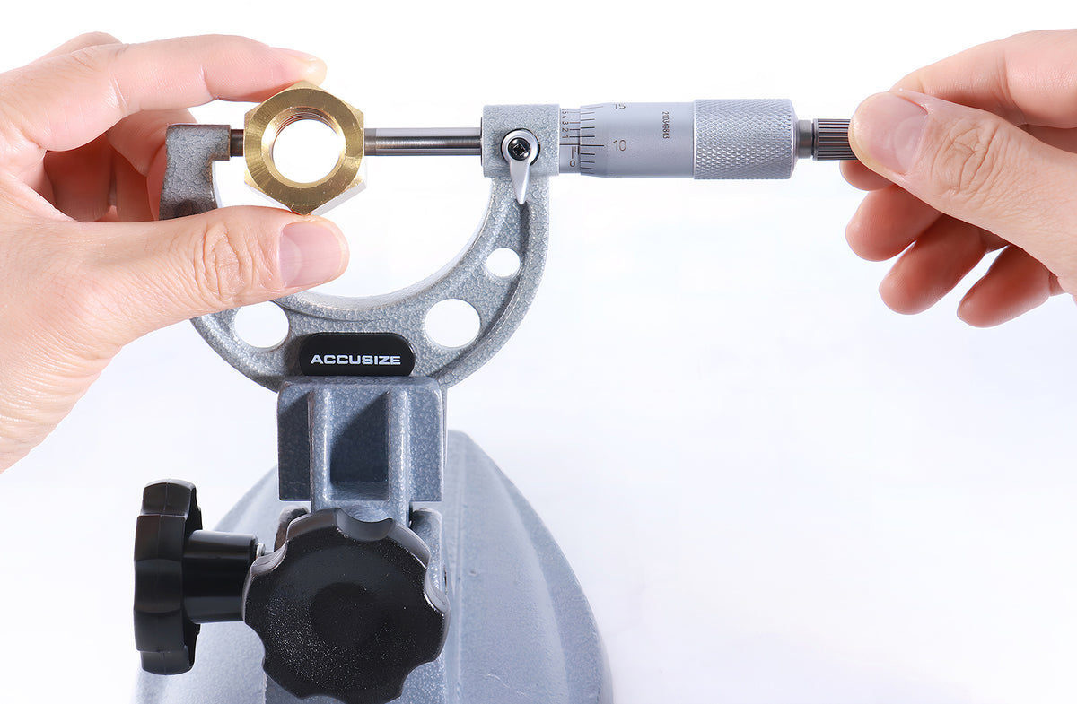 1-2 inch by 0.0001'' Ultra-Precision Outside Micrometer, Eg00-0002